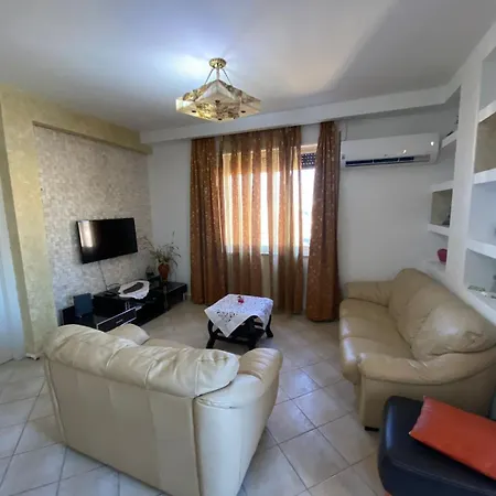 Itan 4 * Tirana