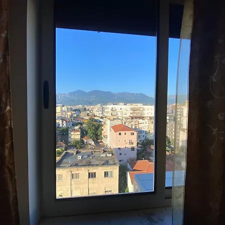 Itan 4 Apartment *
